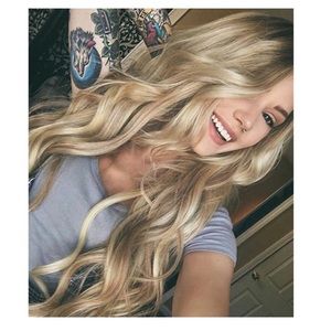 Honey blonde dark rooted lace front 22” wig